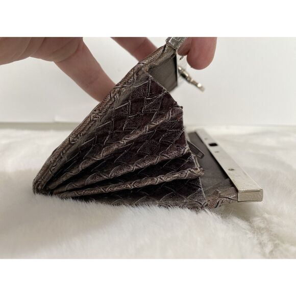 Unbranded Brown Woven Silver Hardware Flip Clasp Multiple Pocket Wallet/Clutch - Picture 6 of 6